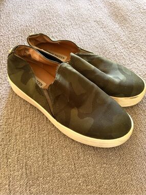 Steve Madden Women’s Slip-On Camo Sneakers in Olive Green with White Sole